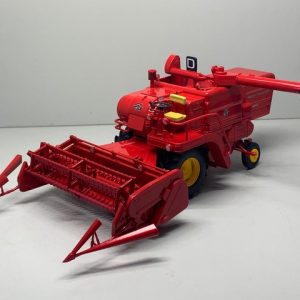 Modèle bourse 2023 Moissonneuse batteuse MASSEY FERGUSON 510 disponible à la vente